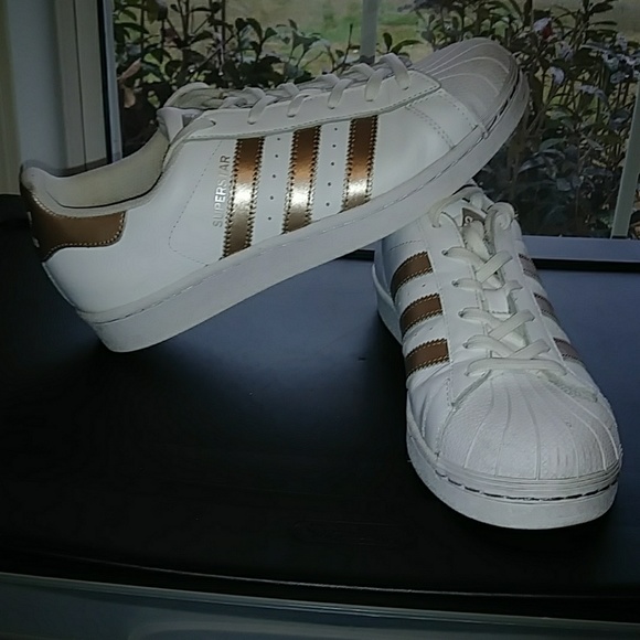 adidas Shoes - Adidas Shell Toe
